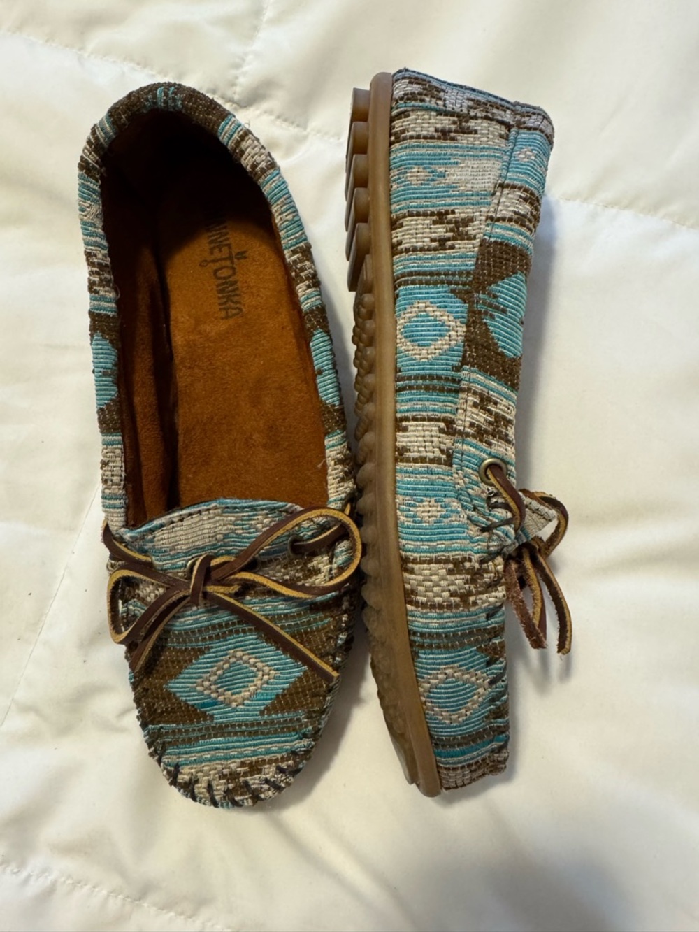 Minnetonka  Womens Size 9 Baja Moccasin Aztec Tribal Print Blue and Brown - Picture 3 of 8